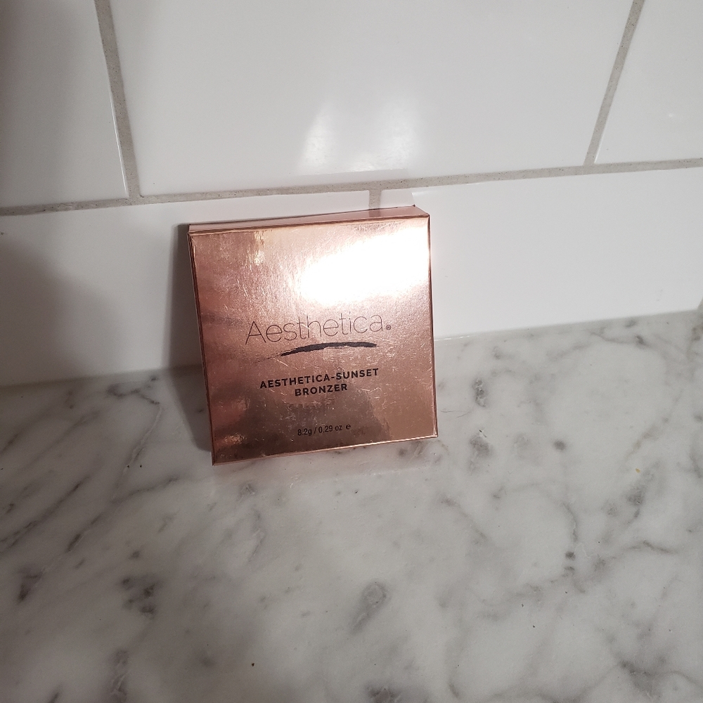 Bronzer